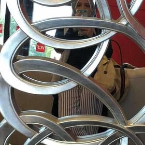 Meet your Posher, Ahlam